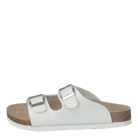 86-18121 White