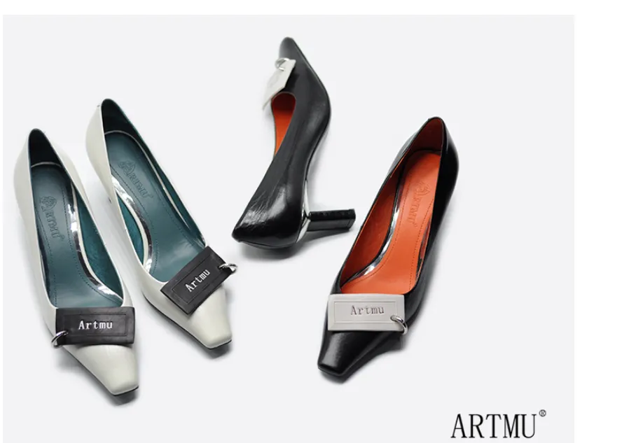 ARTMU MID HEELED SHOES WITH BUCKLE DETAIL