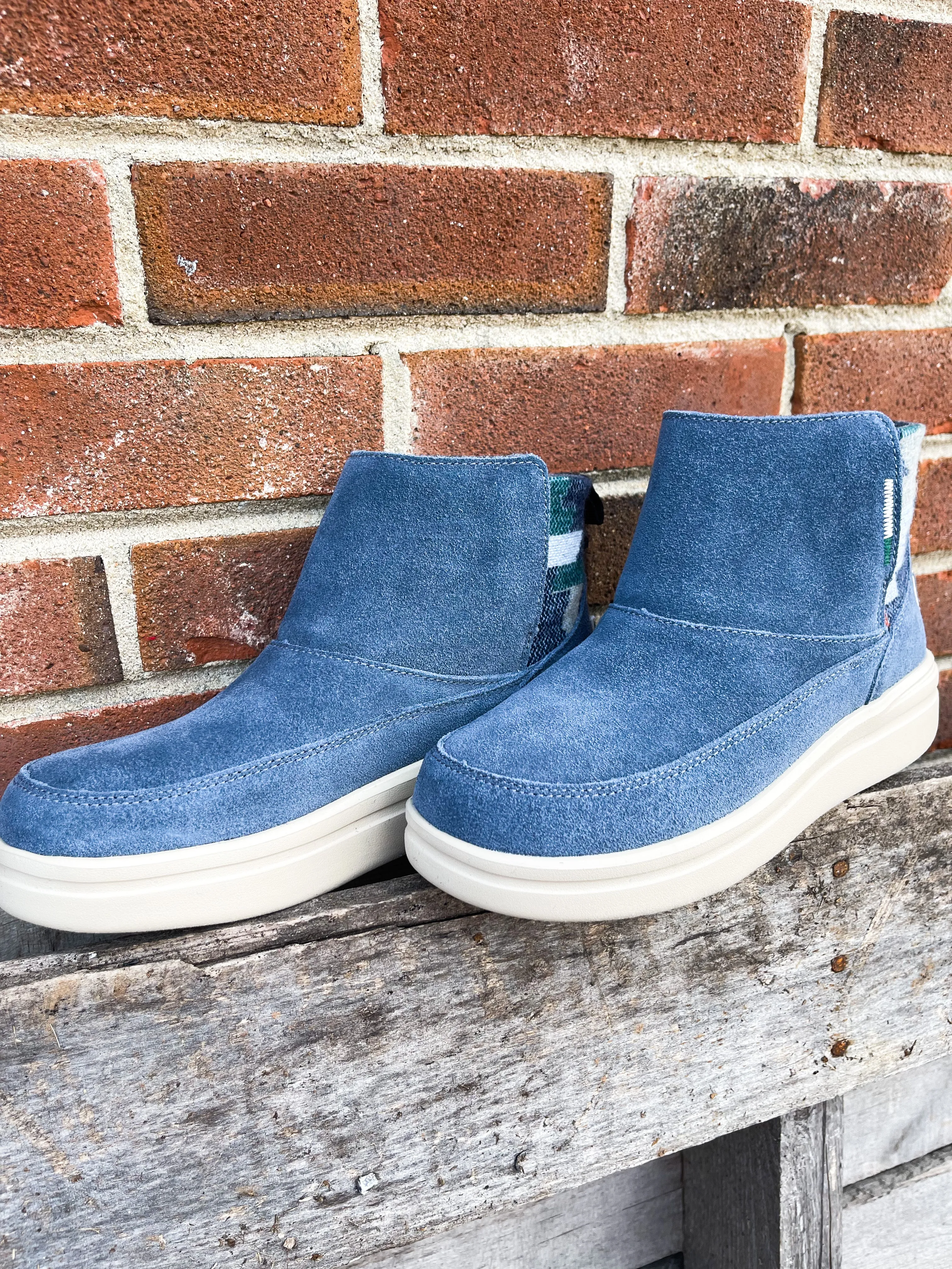 Denny Suede Quilted Orion Blue