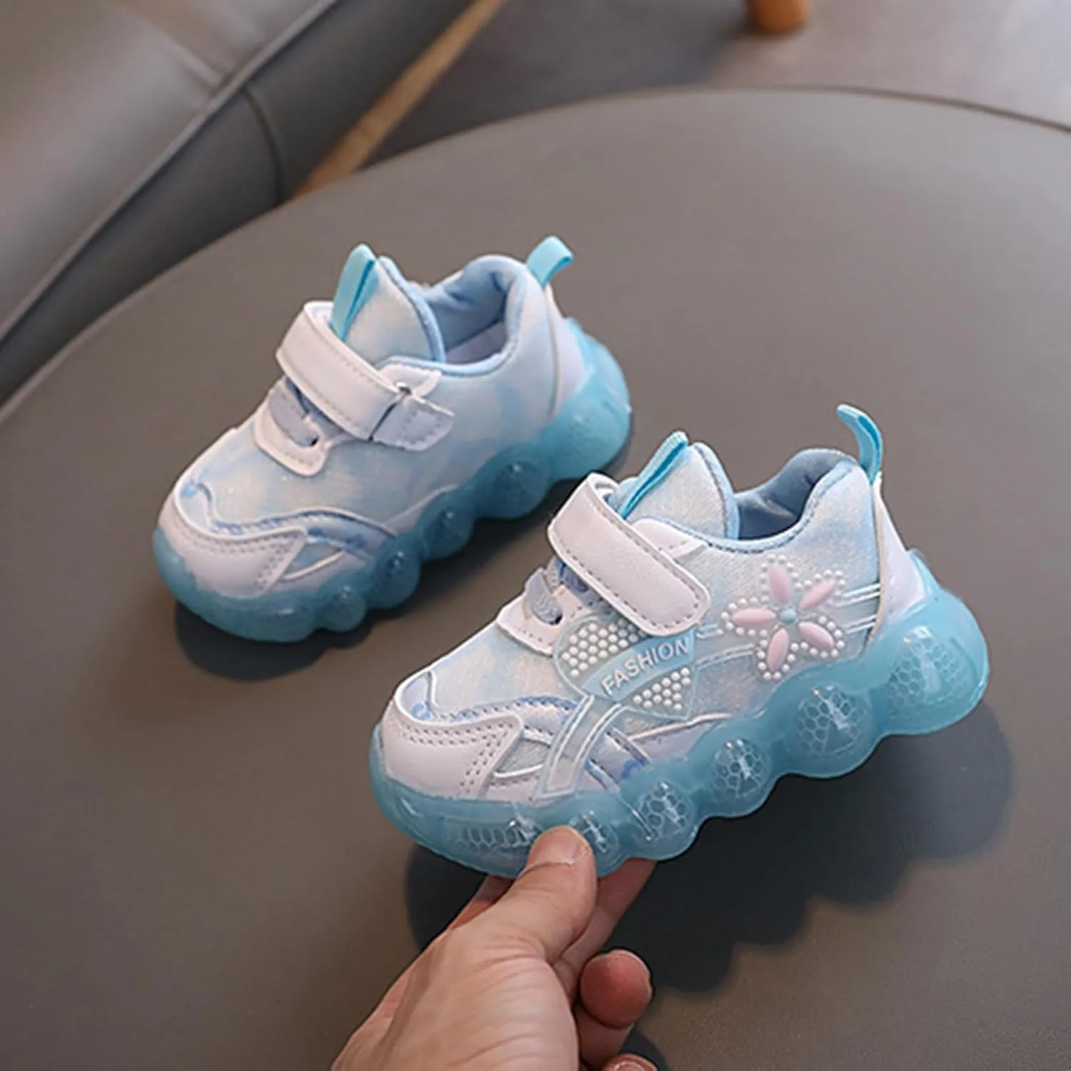 Toddler Kids Light Up Shoes Girls and Boys Spring Summer and Autumn Children's Sports Shoes Adjustable Strap Shiny Shoes