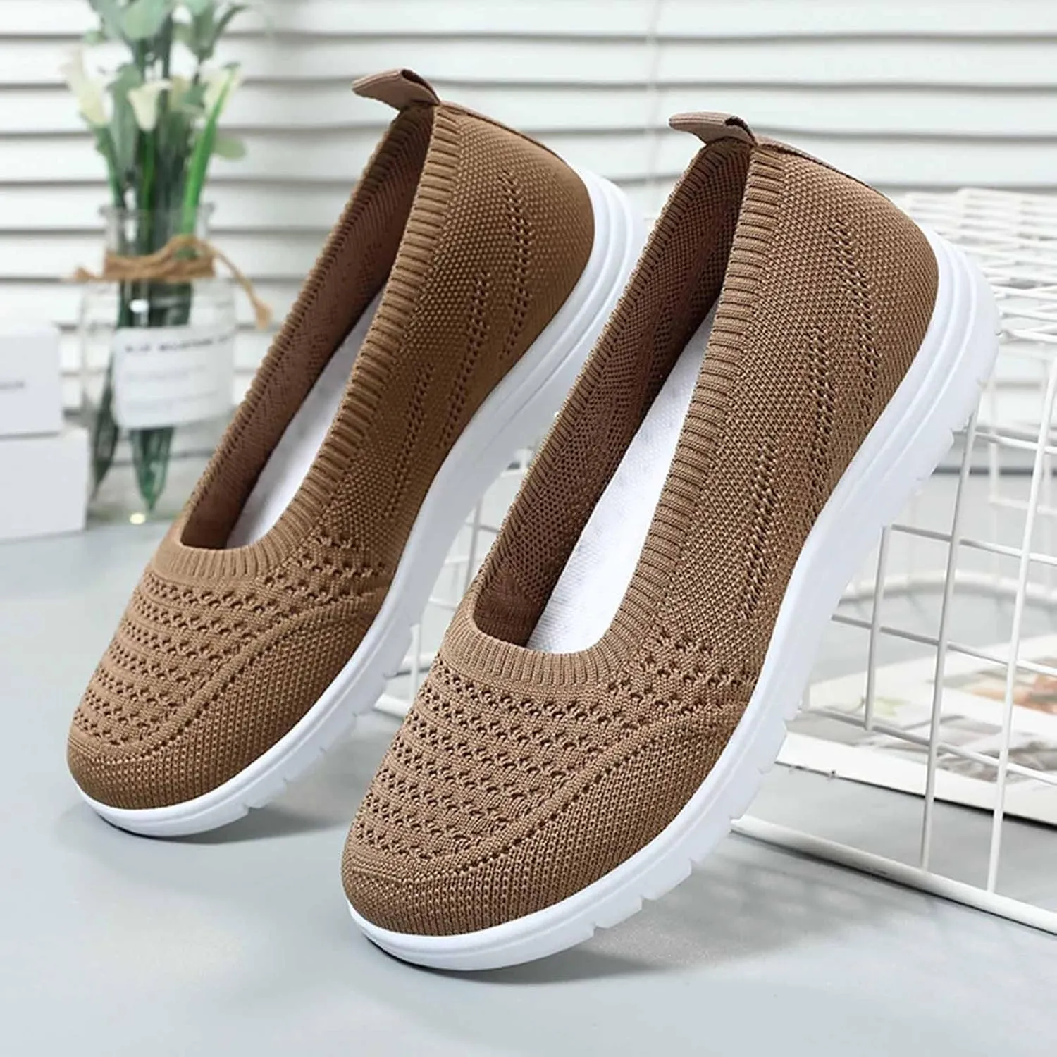Womens Flats Slip On Go Summer Knit Walking Shoes Breathable Soft Mesh Loafers Athletic Ballet Flats Classic Dress Shoes